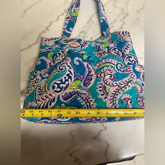 Exceptional blue floral bag 18x13x6 Vera Bradley EUC - Picture 8 of 8